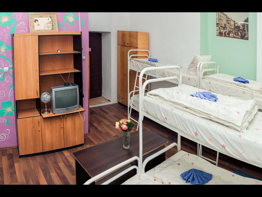 Apple Hostel Leópolis Habitación foto