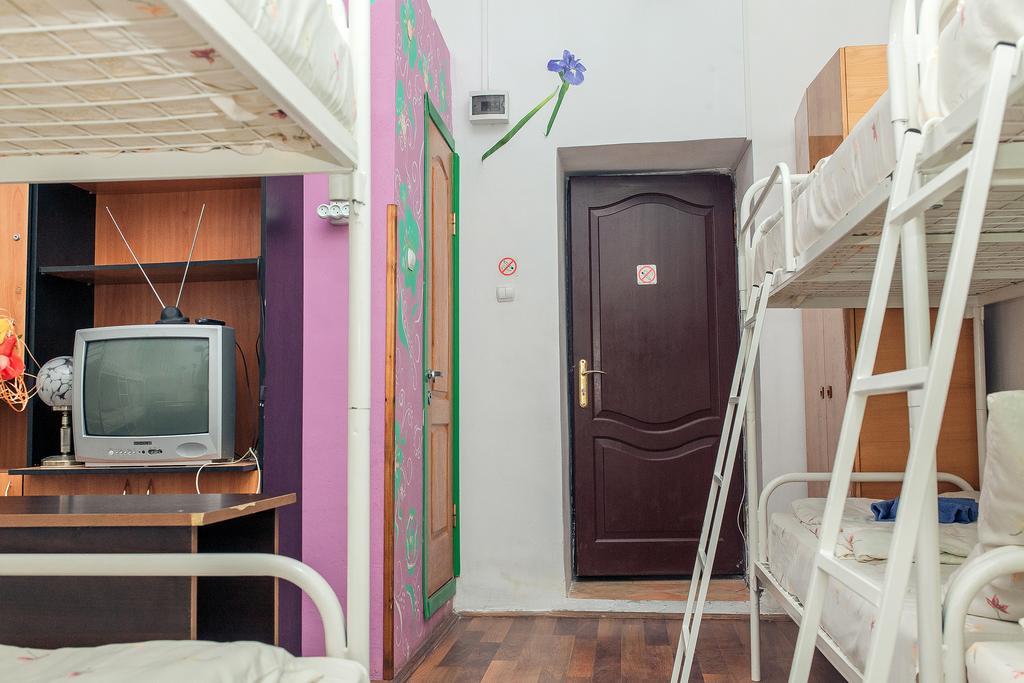 Apple Hostel Leópolis Habitación foto